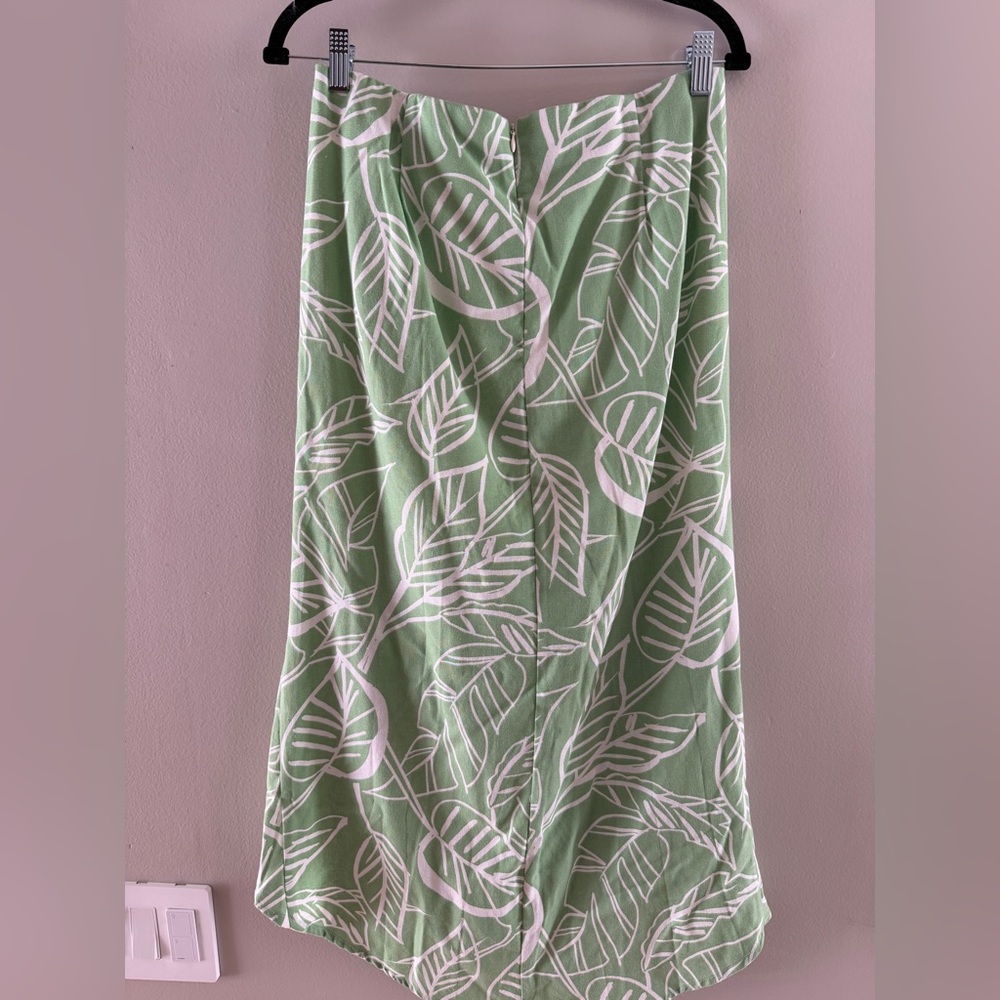 WORN ONCE - VICI - Palm Leaf Print Two Piece Summer Set - Picture 3 of 8
